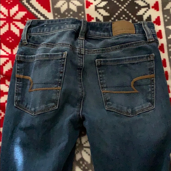 Cute AEO Jeans - Picture 3 of 4